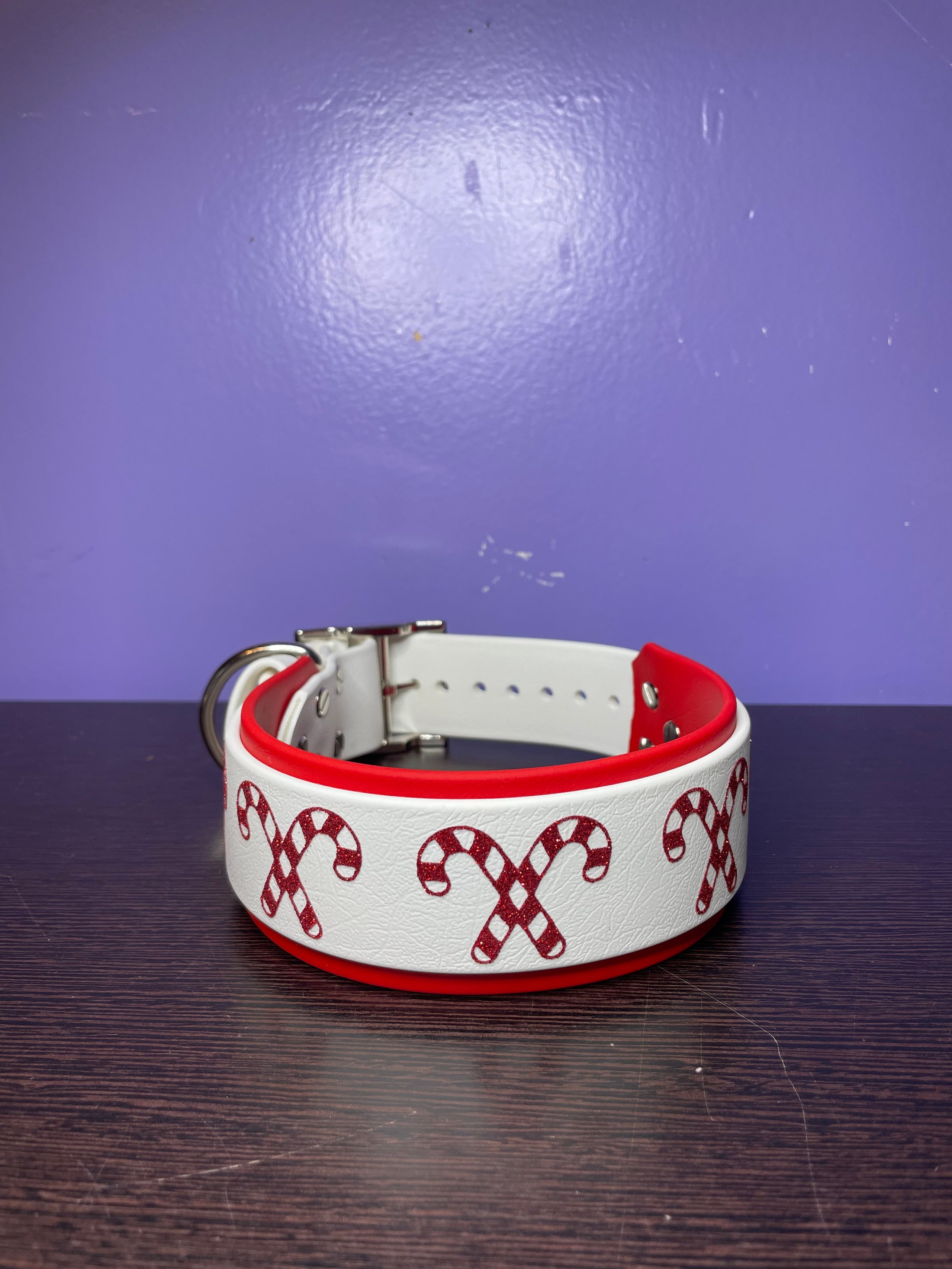 2inchwide crossed candy canes Mountain Dog Gear